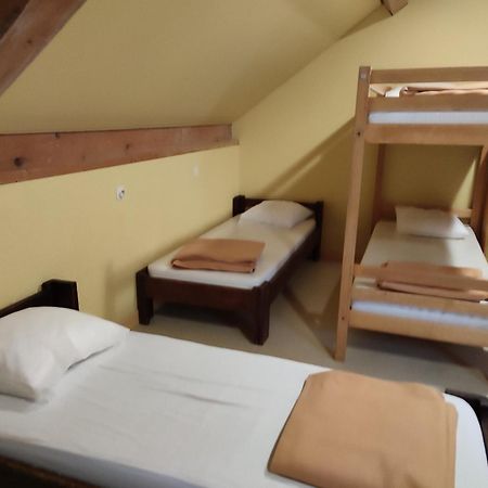 La Ferme De La Mense Aillon-le-Jeune Exterior foto