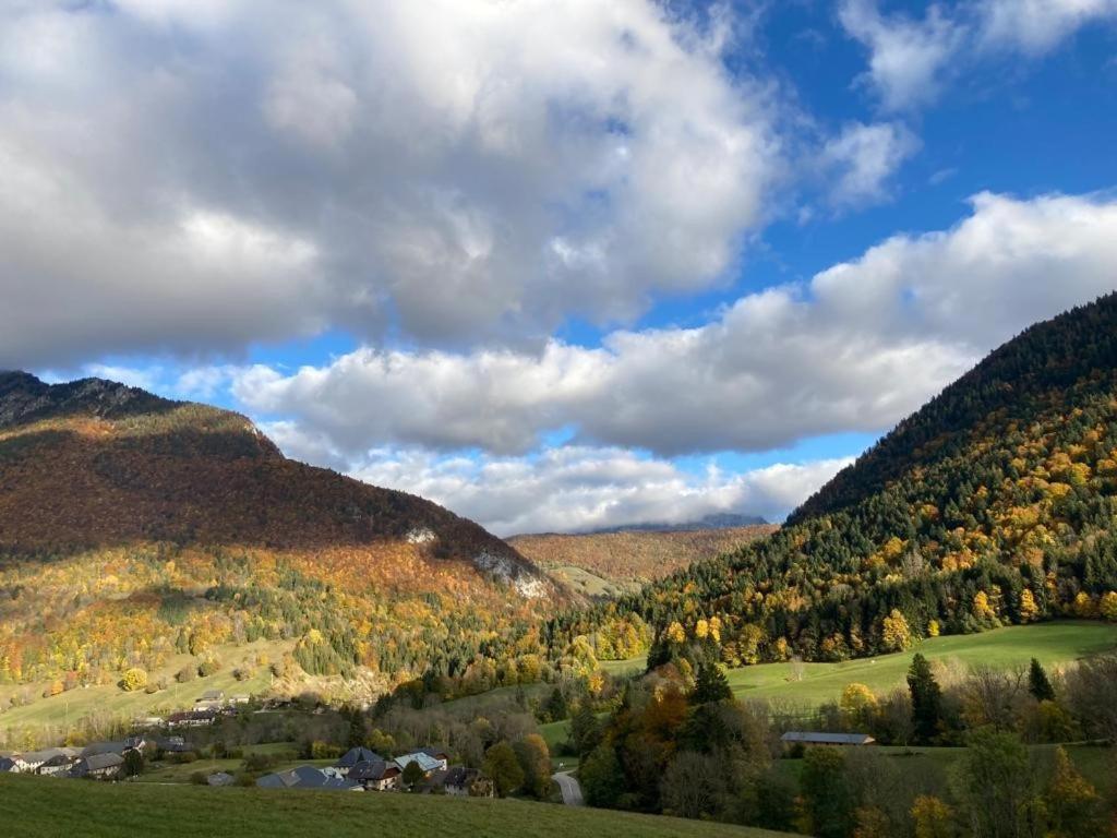 La Ferme De La Mense Aillon-le-Jeune Exterior foto